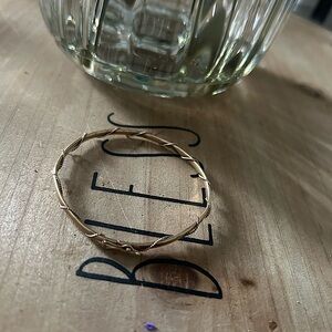 14k gold bracelet for a small hand